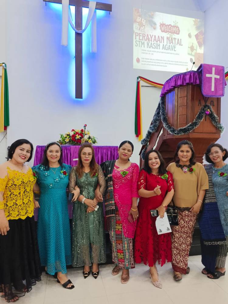 Rayakan Natal, STM Kasih Agape Perumnas Taman Putri Deli Penuh Sukacita