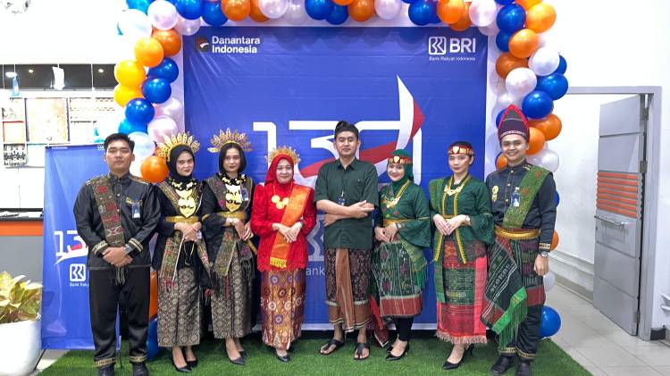 Rayakan HUT ke-130, BRI BO Kotapinang Bagikan Snack ke Nasabah dan Beragam Promo Nasional